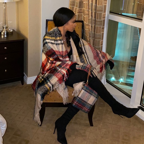 3pc Scarf, Glove & Purse Set - Picture 11 of 11